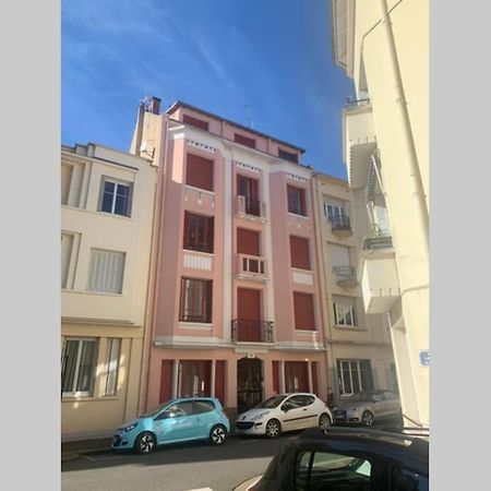 Vichy Cocoon Appartements Екстериор снимка