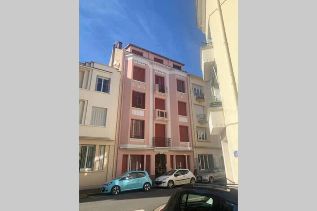Vichy Cocoon Appartements Екстериор снимка